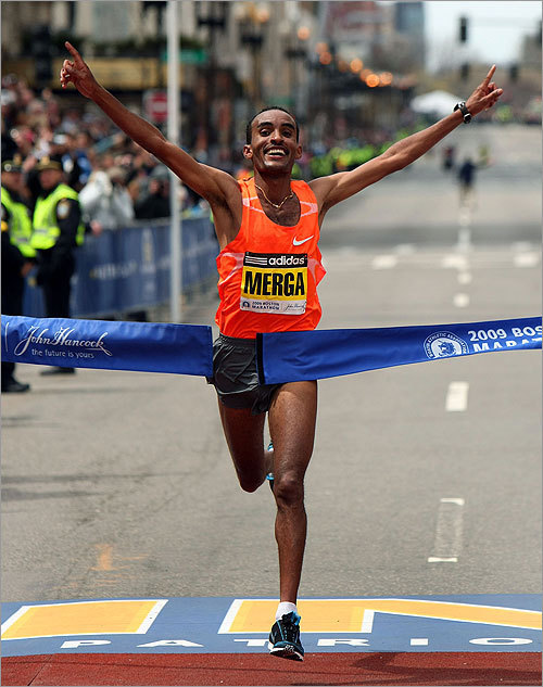 boston marathon winner 2010 finish line