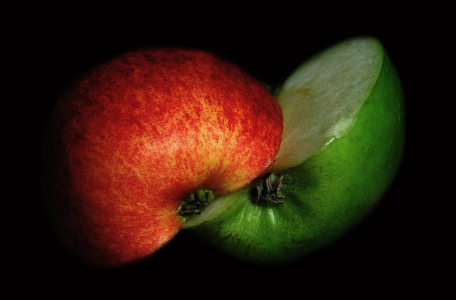 red apple green apple
