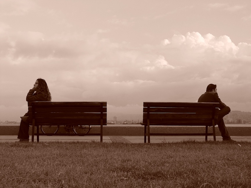 Woman-man-on-separate-benches2
